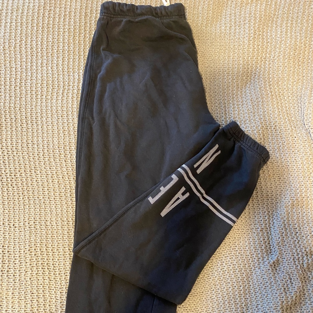 black sweatpants!